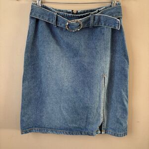 XOXO Women’s Belted Denim Skirt Blue Jean Casual Size 7/8 Y2K